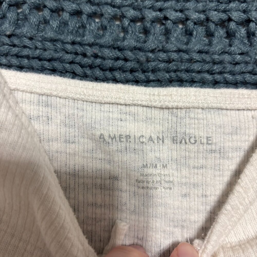 5/$25 💐 | American Eagle Key Hole Crop Top - Picture 2 of 5